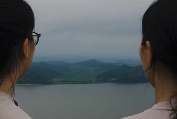 Projects-for-Peace-Korea-Documentary-2026-Ahin-Song-Seohyun-Lee-Santa-Fe.jpg