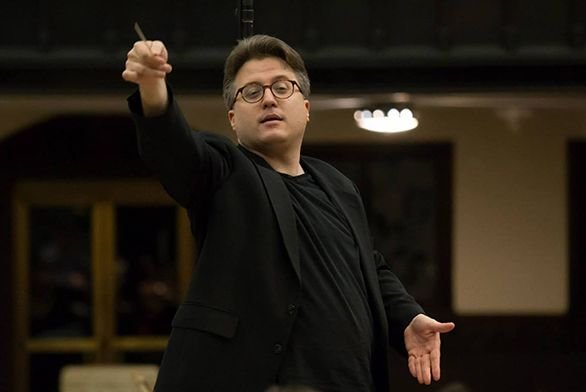 James Siranovich conducting